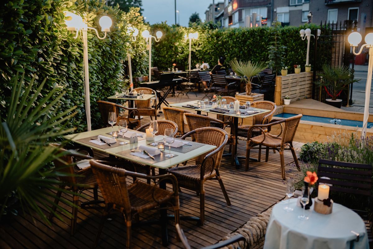 Restaurantes de la zona de servicio